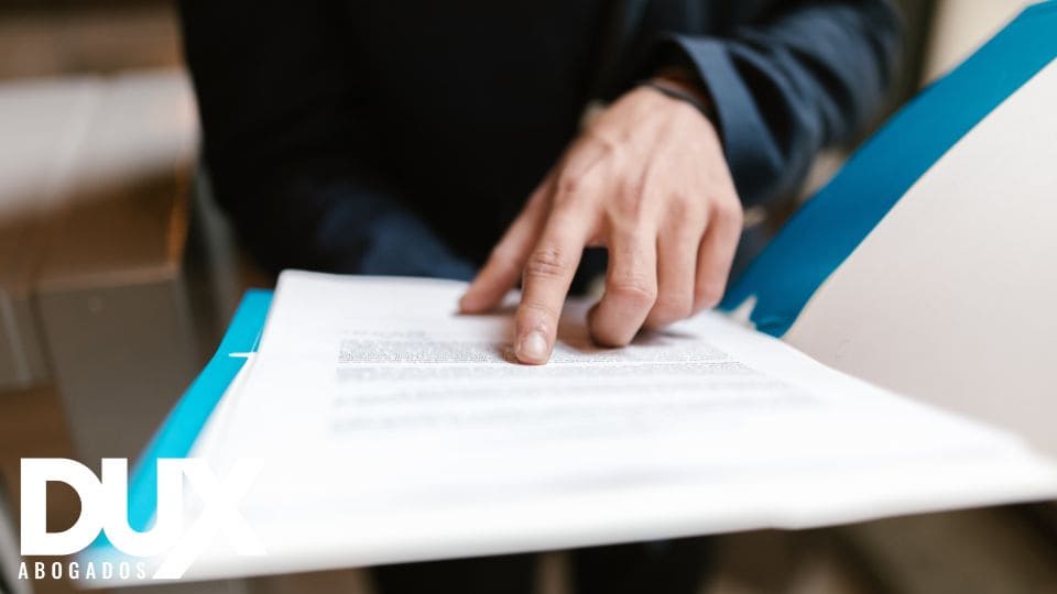 ¿Quieres saber cómo funciona la legítima en Valencia? En este artículo te lo explicamos. ¿Necesitas asesoramiento o ayuda? Contáctanos.