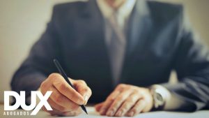 ¿Quieres conocer la responsabilidad del abogado y lo que implica? En este artículo te lo contamos en detalle. Abogados Especializados.