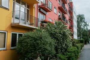 ¿Cuándo puede una comunidad denunciar a un vecino moroso? Te contamos todas las claves para resolver esta situación.