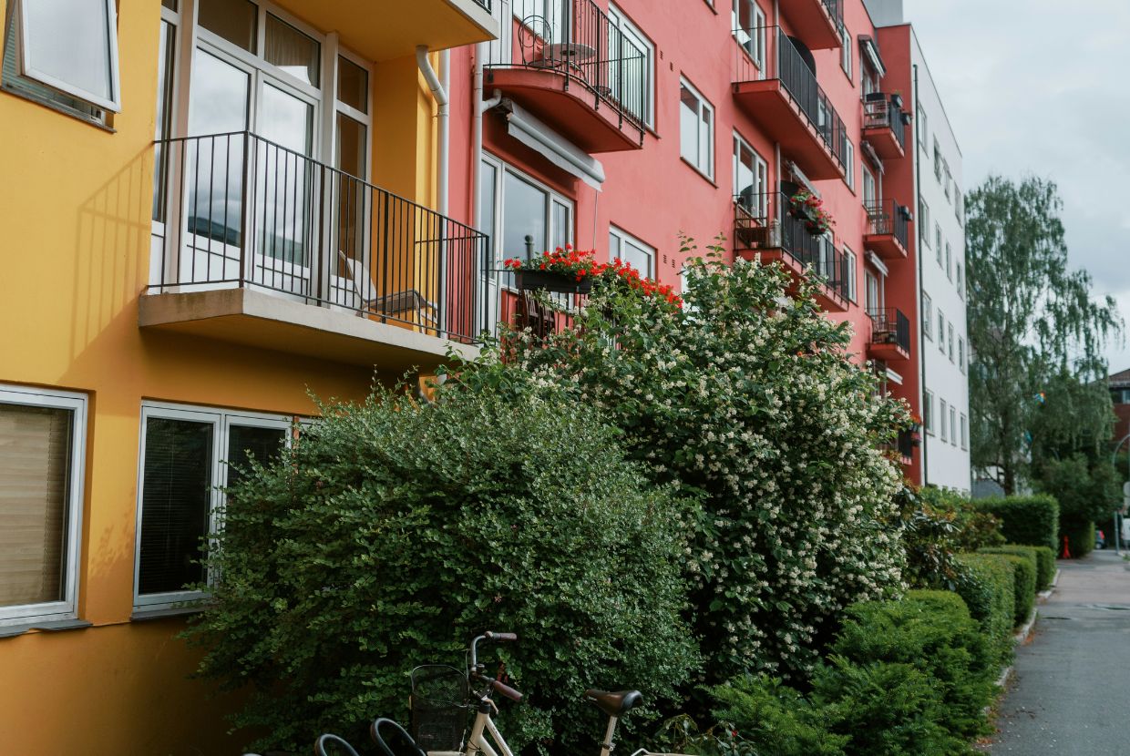 ¿Cuándo puede una comunidad denunciar a un vecino moroso? Te contamos todas las claves para resolver esta situación.