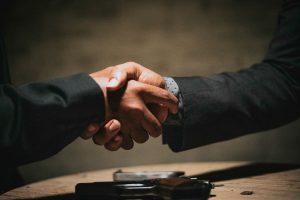Compraventa de participaciones sociales — guía de Simonet Espina Abogados, Mallorca