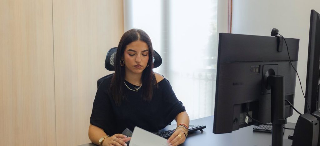 Abogados especializados en derecho mercantil en Palma de Mallorca. Contáctanos. Simonet Espina Abogados.