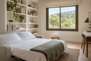 Estudio de un piso en Palma con el sofá cama preparado y toallas dobladas: medidas provisionales en un divorcio